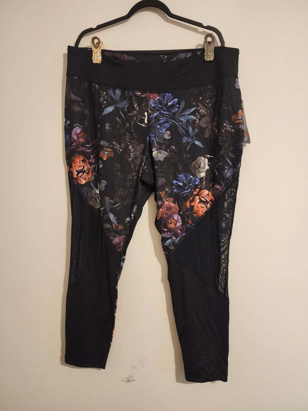 Rainbeau Curves Floral Print Capri Leggings Size 22-24